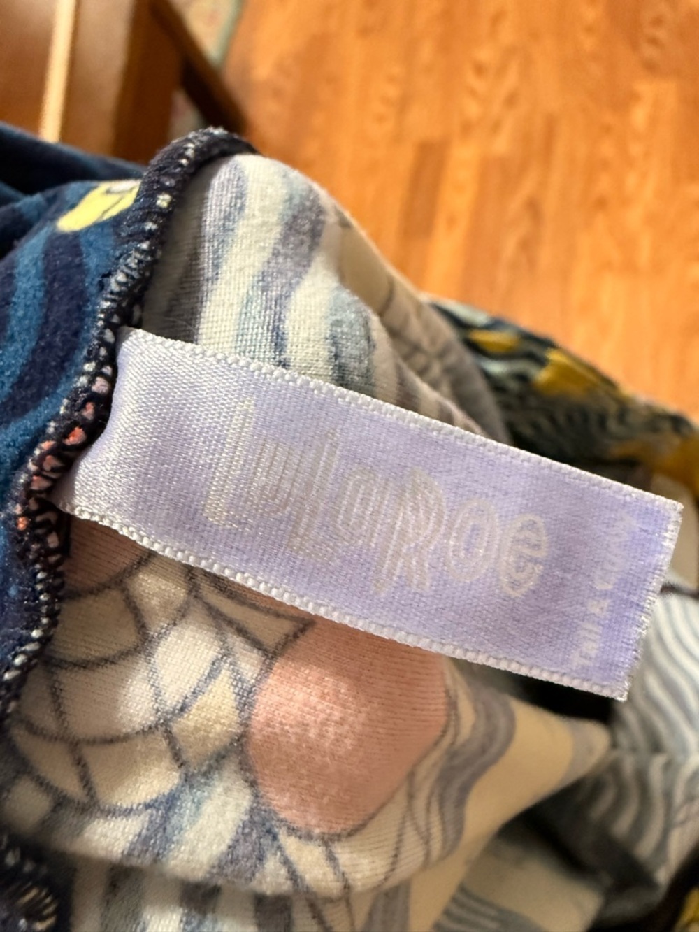 LuLaRoe Navy Leggings with Yellow & Red Mickey Mouse - Picture 5 of 5
